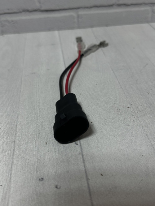 Разъем HB3, HB4 (90059006) с клеймами (папа)